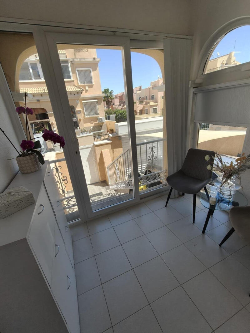 3 bedroom Townhouse for sale