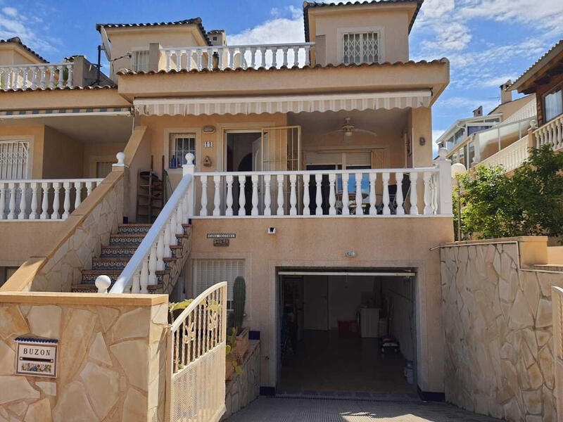 Radhus till salu i Benijófar, Alicante
