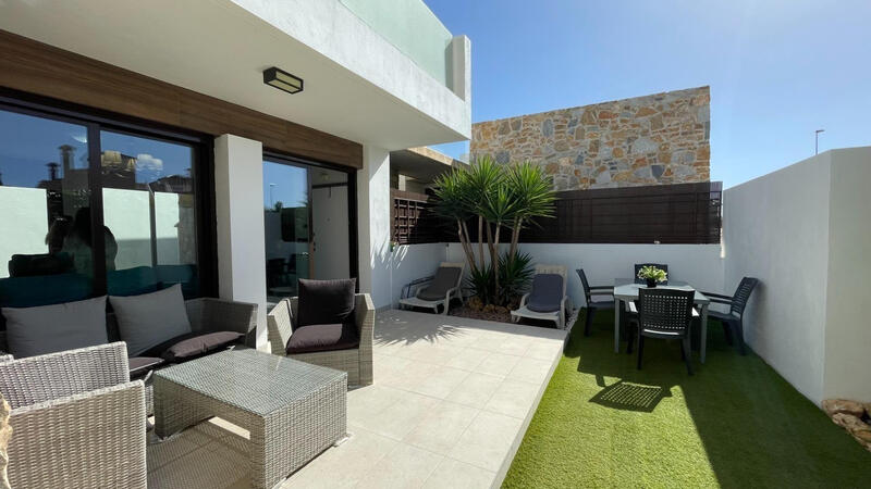 3 Cuarto Villa en venta