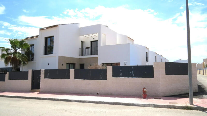 Villa till salu i Ciudad Quesada, Alicante