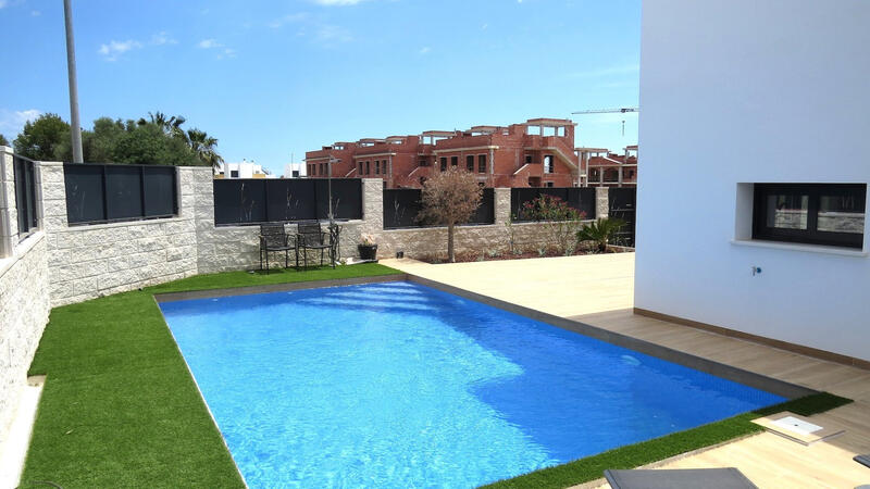 4 slaapkamer Villa Te koop