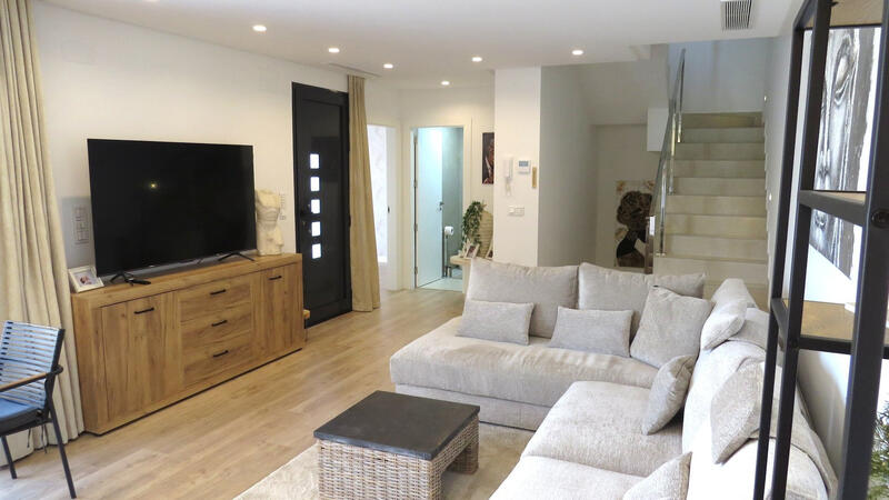 4 slaapkamer Villa Te koop