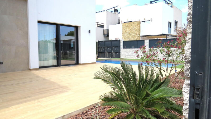 4 slaapkamer Villa Te koop