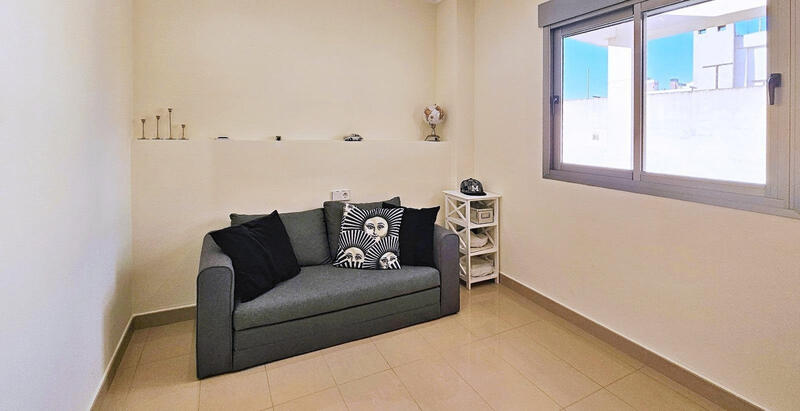 3 bedroom Apartment for sale