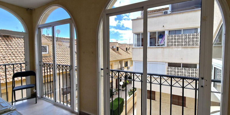 2 bedroom Apartment for Long Term Rent