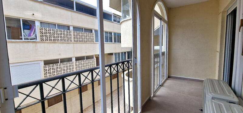 2 bedroom Apartment for Long Term Rent
