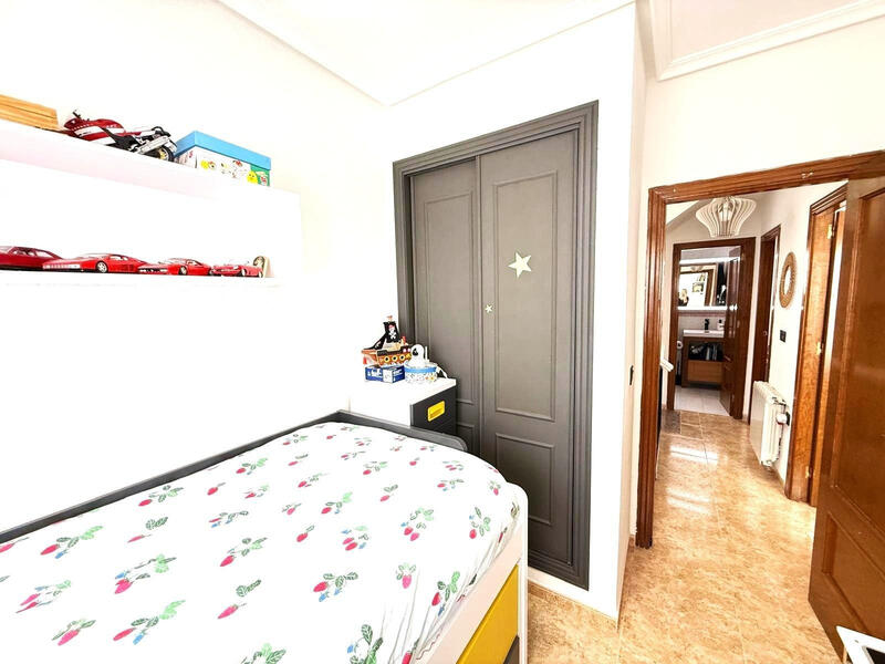 3 sovrum Villa till salu