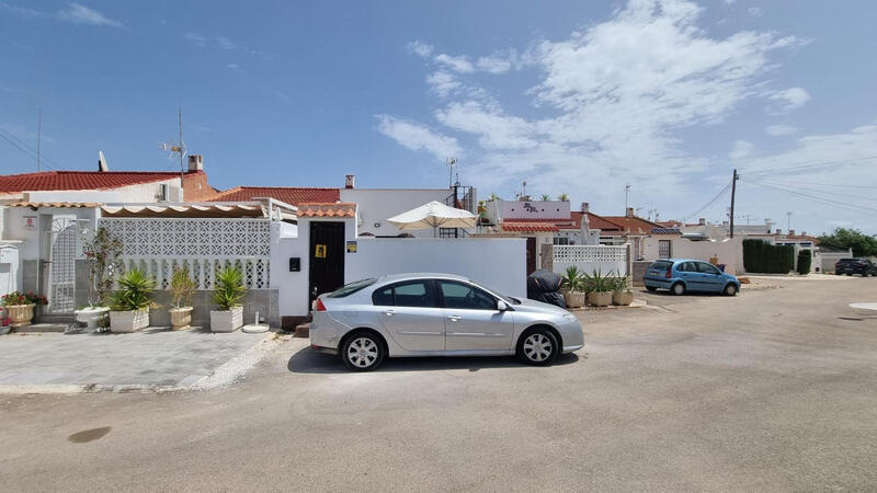 2 Cuarto Villa en venta