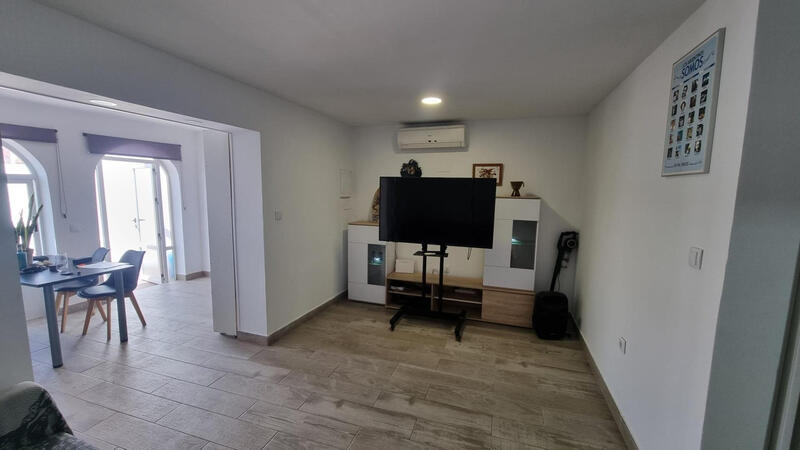 2 Cuarto Villa en venta