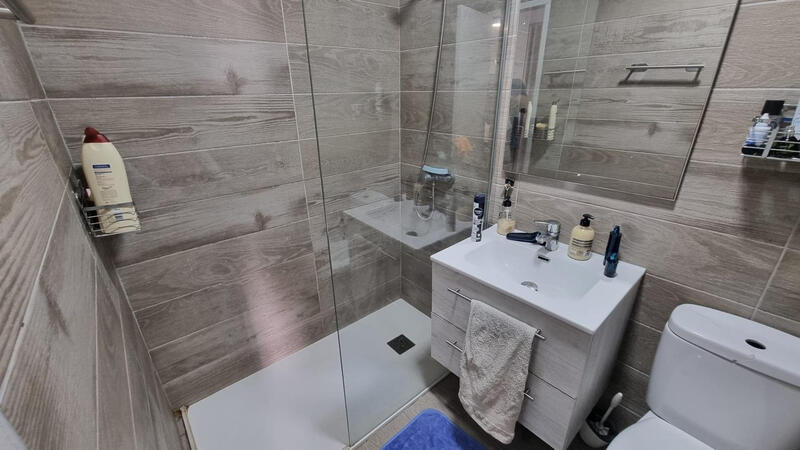 2 Cuarto Villa en venta