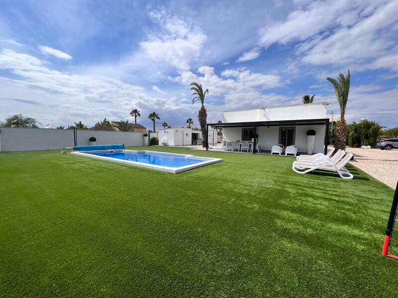 Country House for sale in Torrevieja, Alicante