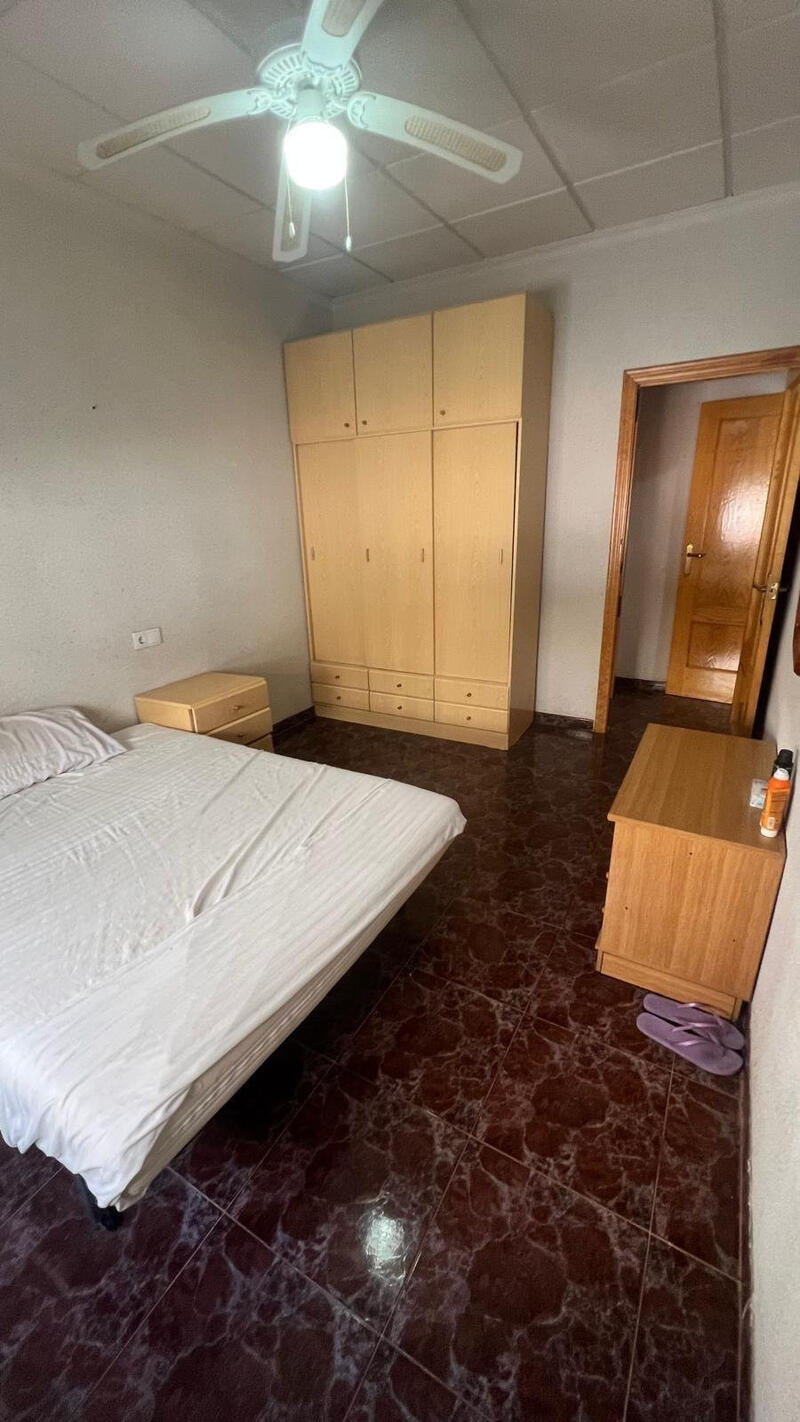 4 Schlafzimmer Stadthaus zu verkaufen
