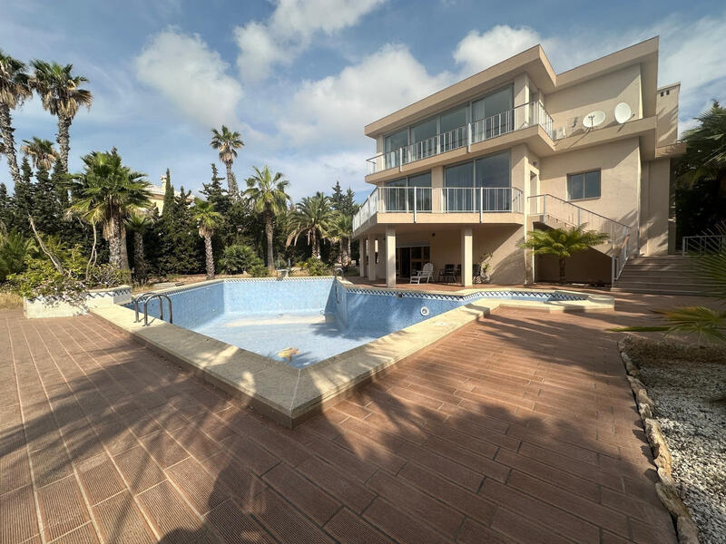 Villa til salgs i Ciudad Quesada, Alicante