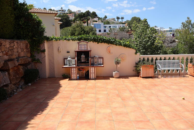 6 Cuarto Villa en venta
