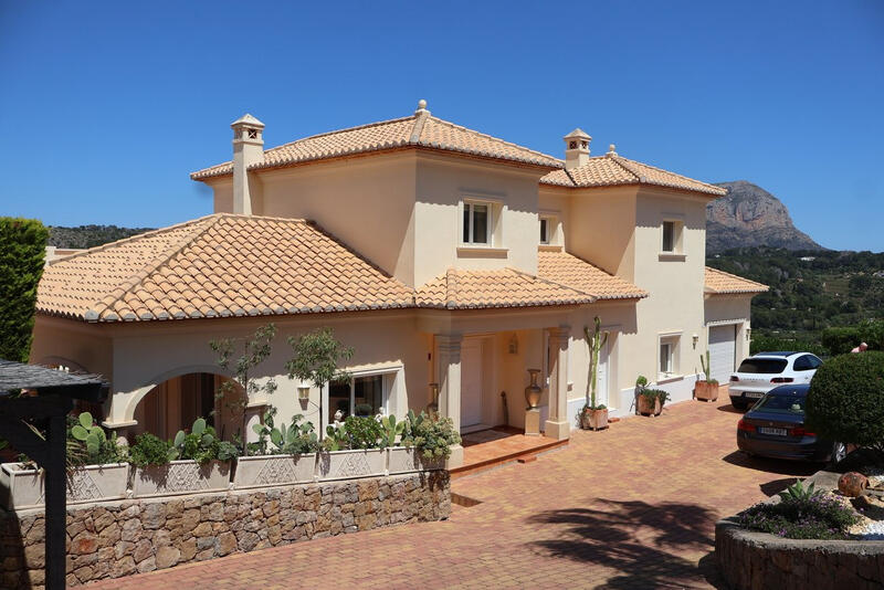 6 Cuarto Villa en venta