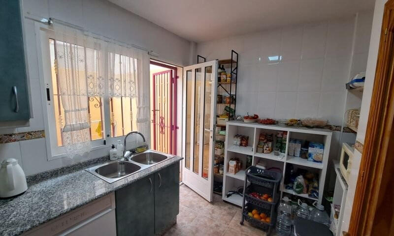 3 спальная комната дуплекс продается
