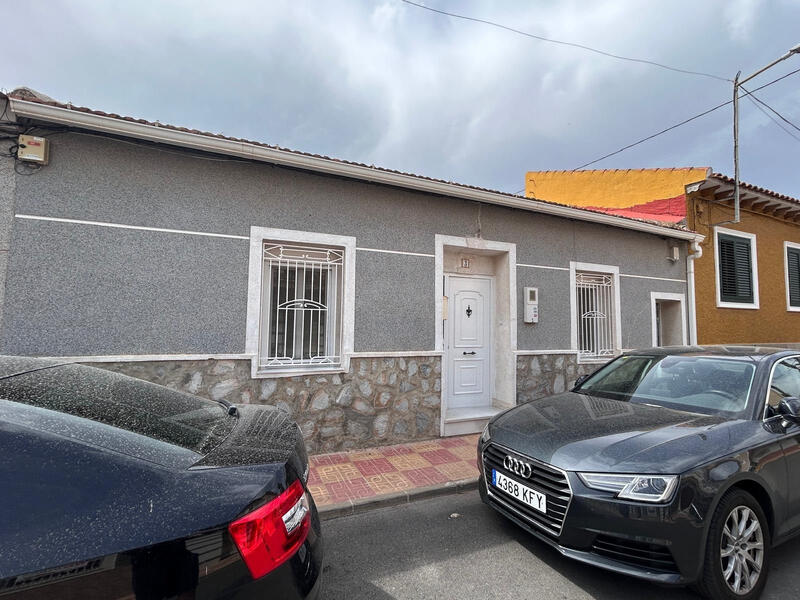 Villa till salu i Jacarilla, Alicante