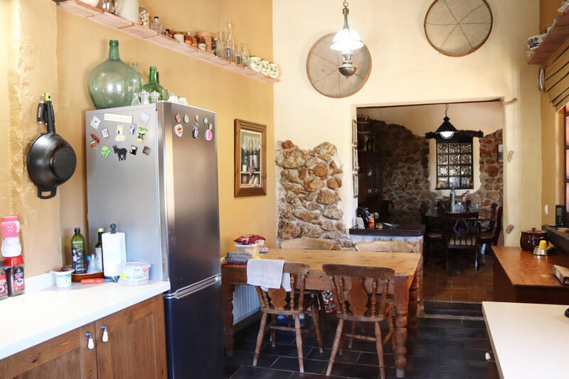 3 bedroom Country House for sale