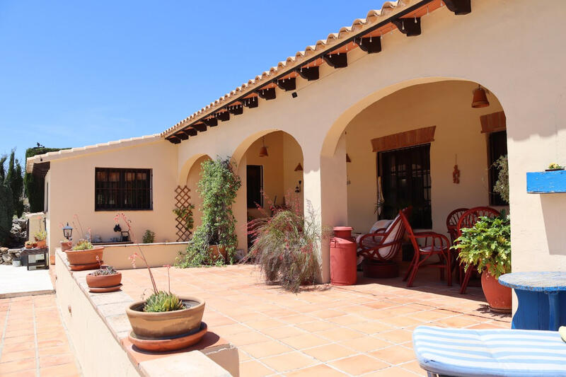 3 bedroom Country House for sale