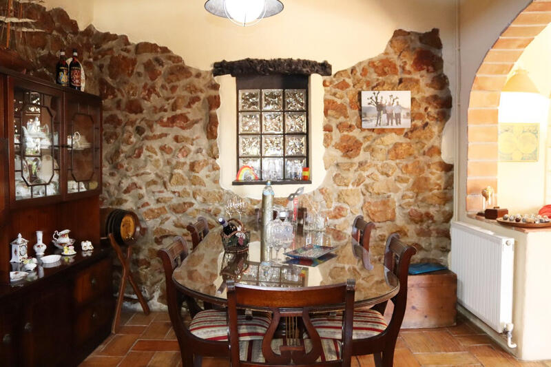 3 bedroom Country House for sale