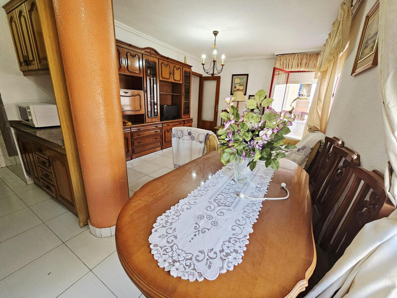 2 slaapkamer Appartement Te koop