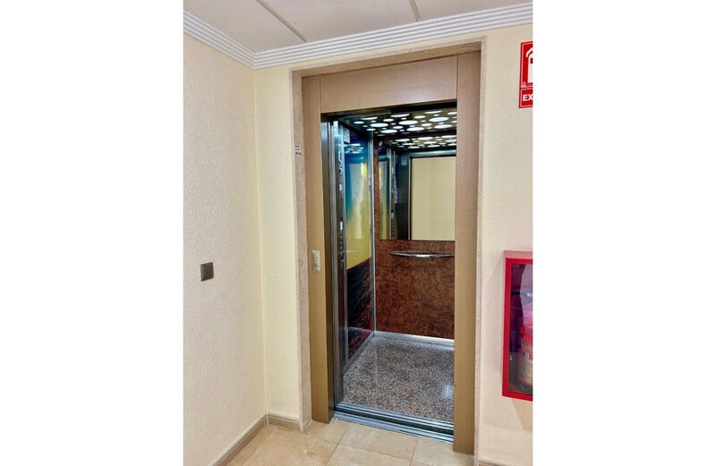 2 slaapkamer Appartement Te koop