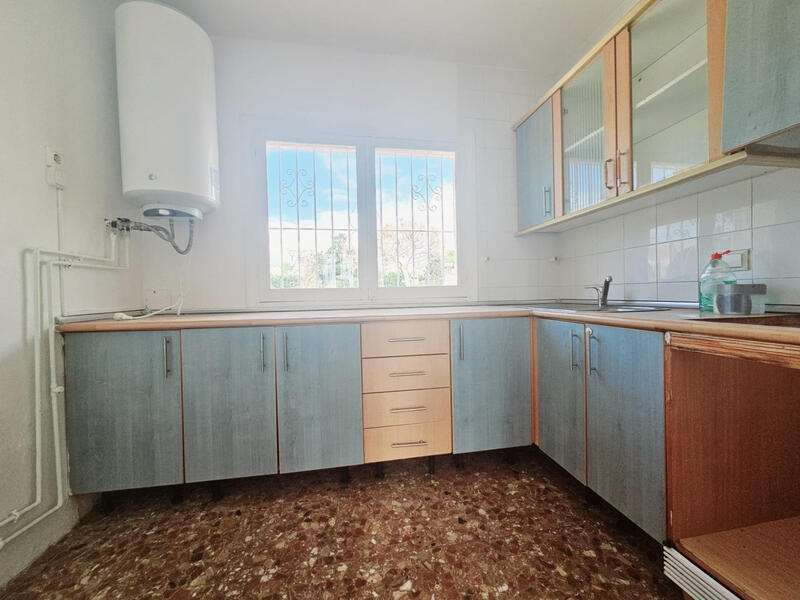 4 Cuarto Villa en venta