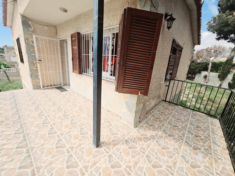 4 Cuarto Villa en venta