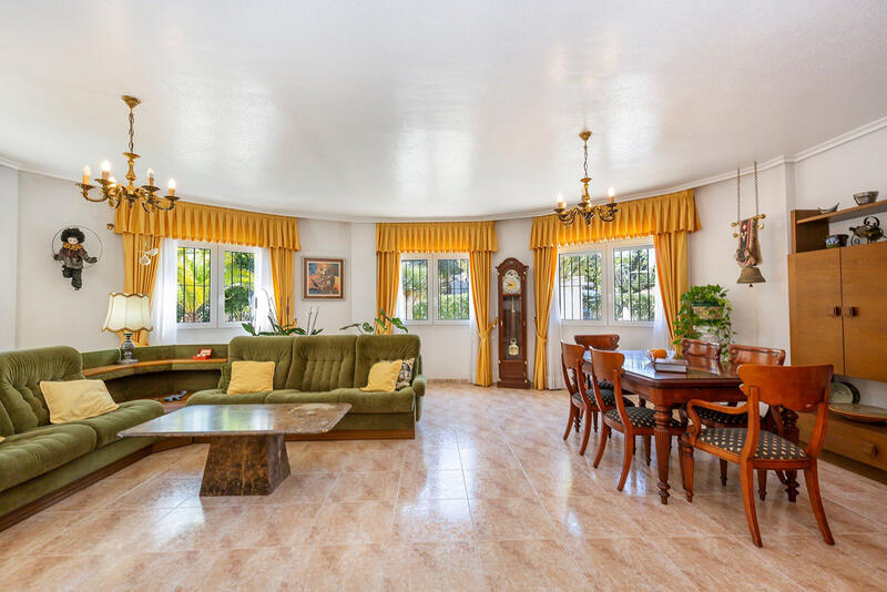 6 slaapkamer Villa Te koop