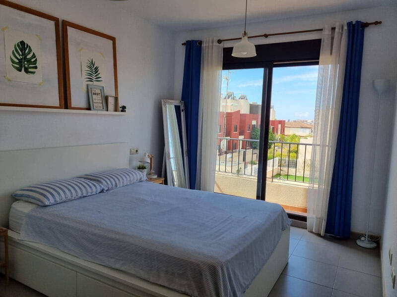 2 Cuarto Adosado en venta