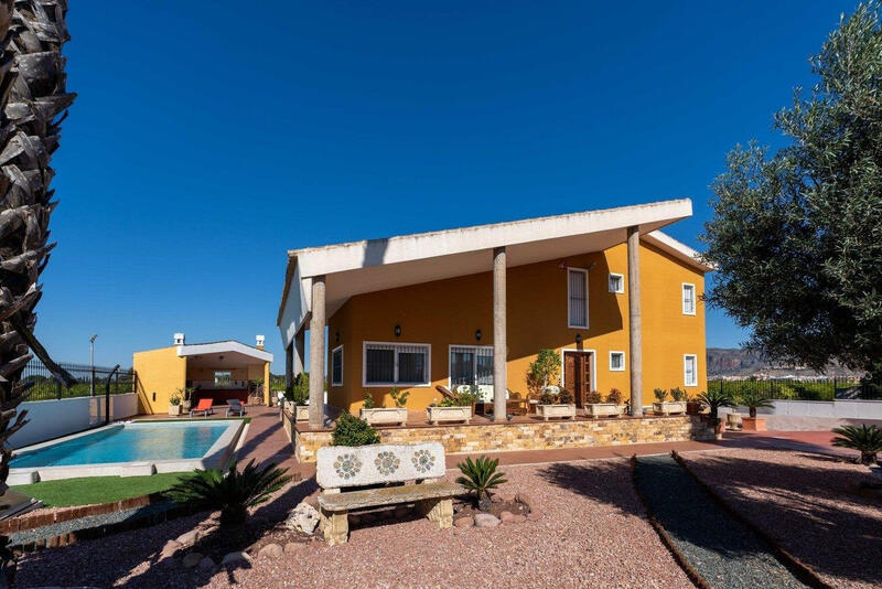 5 soverom Villa til salgs