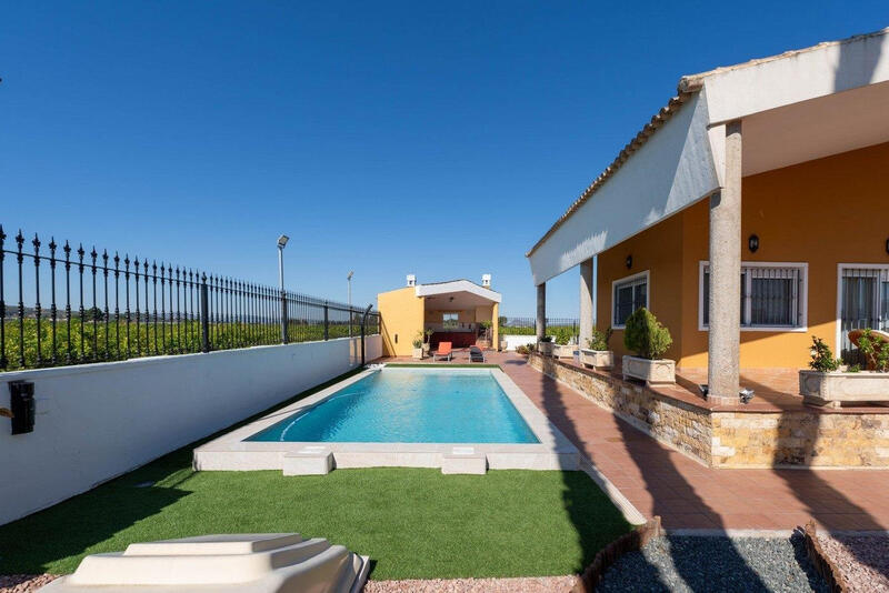 5 soverom Villa til salgs