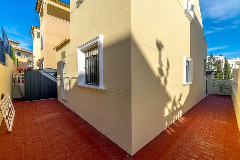 3 Cuarto Villa en venta