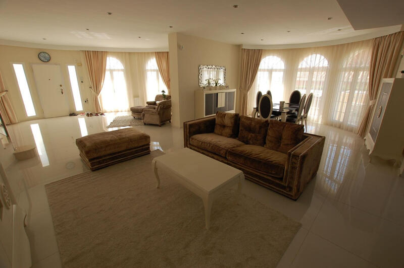 5 Schlafzimmer Villa zu verkaufen