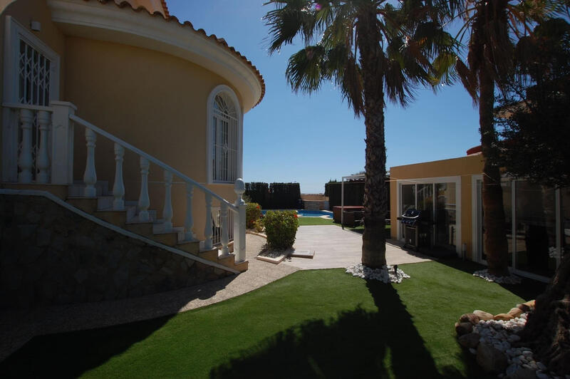 5 Schlafzimmer Villa zu verkaufen