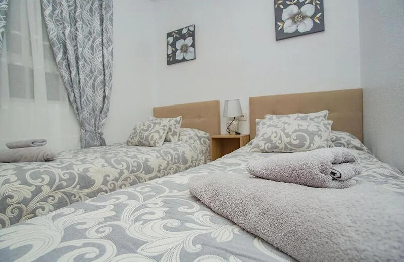 2 slaapkamer Appartement voor lange termijn huur