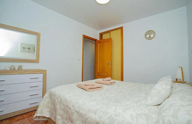 2 slaapkamer Appartement voor lange termijn huur