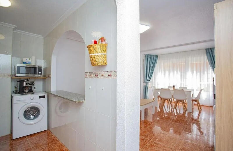 2 slaapkamer Appartement voor lange termijn huur