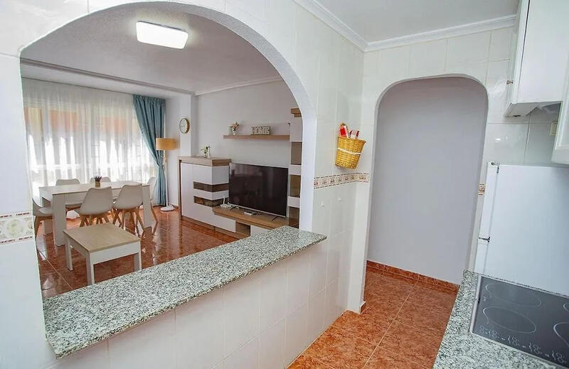 2 slaapkamer Appartement voor lange termijn huur
