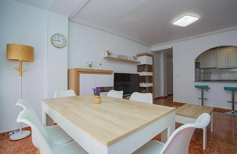 2 slaapkamer Appartement voor lange termijn huur