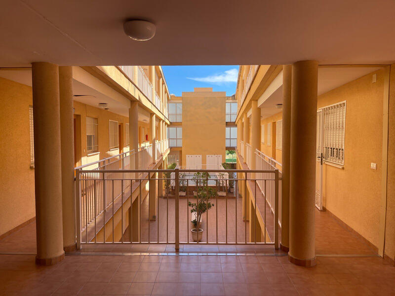 Lejlighed til salg i Rafal, Alicante