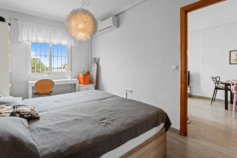 1 slaapkamer Appartement Te koop