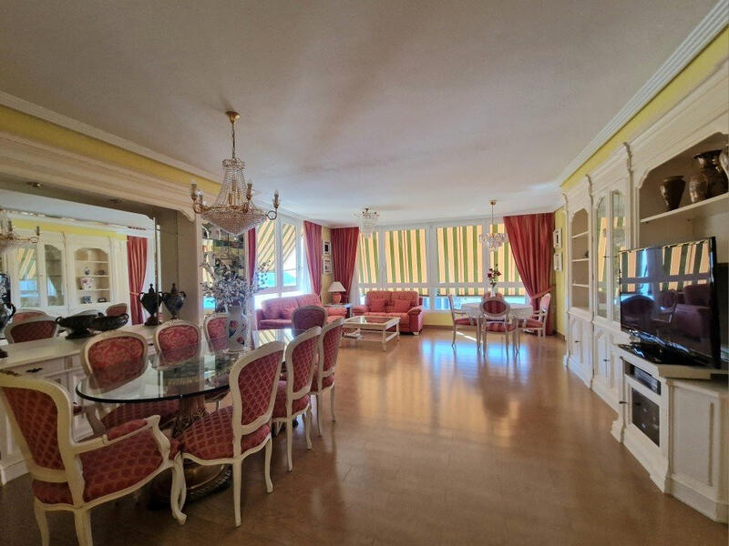 4 chambre Appartement à vendre