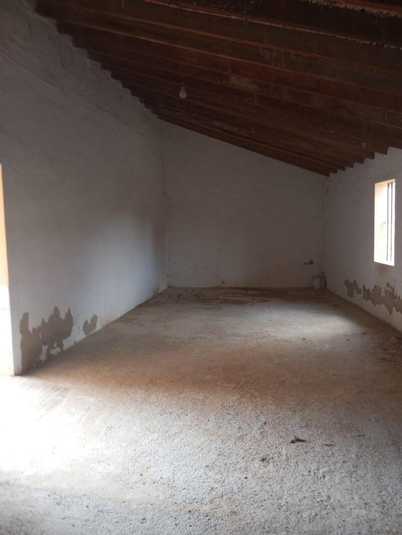 2 Schlafzimmer Landhaus zu verkaufen