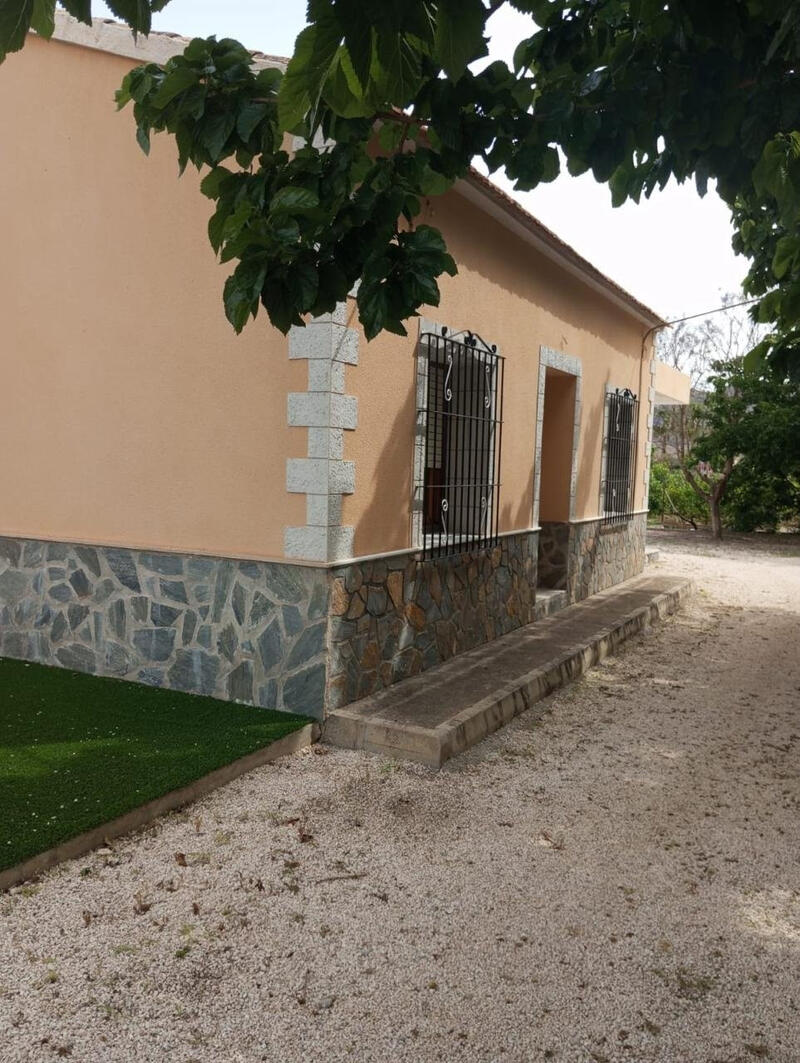 2 Schlafzimmer Landhaus zu verkaufen