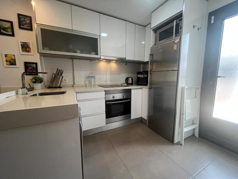 2 bedroom Townhouse for sale