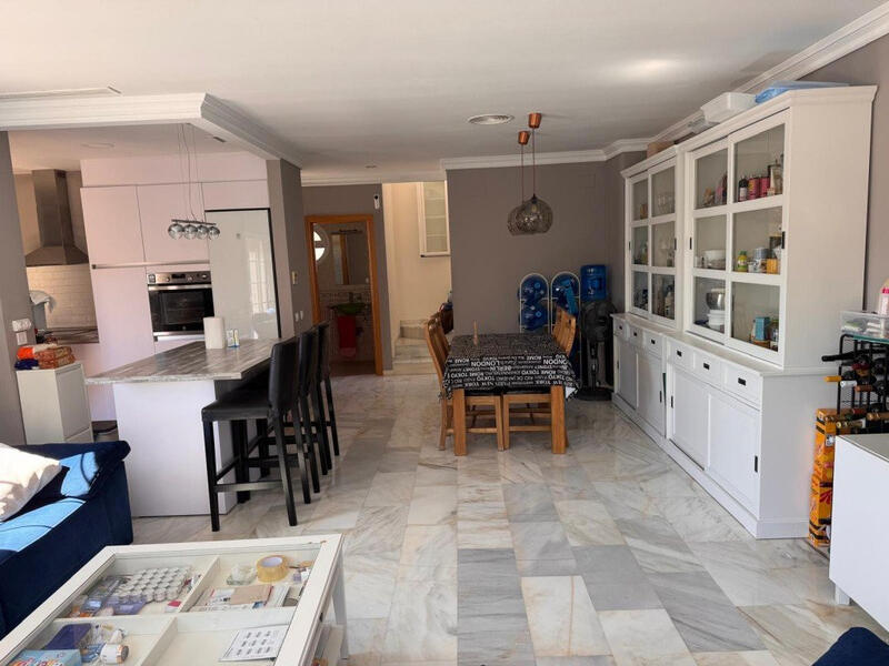 4 sovrum Villa till salu