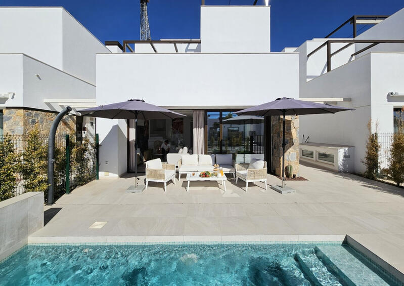 4 Cuarto Villa en venta