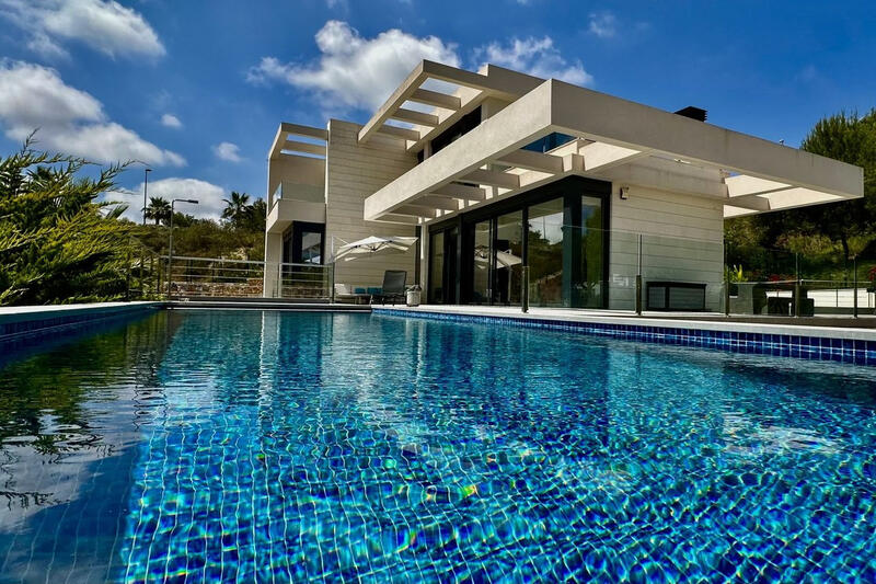 6 Cuarto Villa en venta