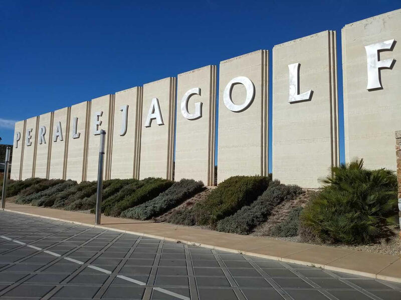 2 Cuarto Villa en venta